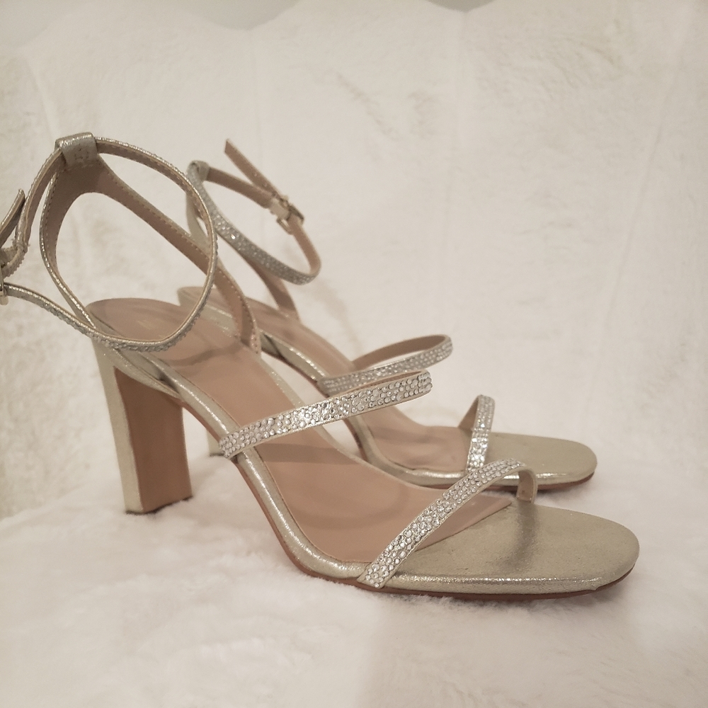 Mix No.6, Size 7.5, Metallic gold